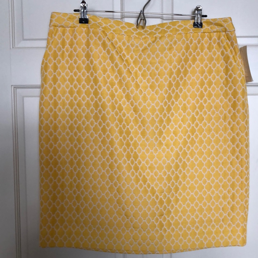 Charter Club yellow/ white print Skirt NWT size 16